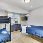 Large Home In Community W/Pools&Skiing
